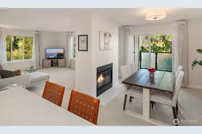 5225 50th Avenue NE #208, Seattle, WA 98105 - Photo 9