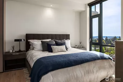 889 Avenue Square NE #804, Bellevue, WA 98004 - Photo 13