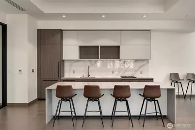 889 Avenue Square NE #804, Bellevue, WA 98004 - Photo 15