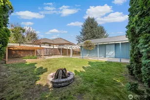 403 17th St, Lynden, WA 98264 - Photo 5