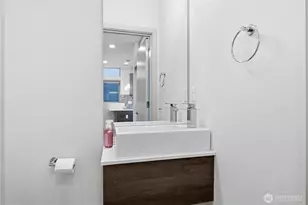 4416 Francis Ave N, Seattle, WA 98103 - Photo 11