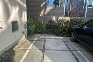 4416 Francis Ave N, Seattle, WA 98103 - Photo 29