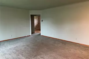 2721 Terry Ave, Longview, WA 98632 - Photo 3