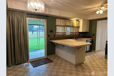 2721 Terry Avenue, Longview, WA 98632 - Photo 5