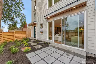 4048 32nd Ave W, Seattle, WA 98199 - Photo 5