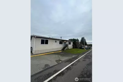 22007 29th Avenue S #12, Des Moines, WA 98198 - Photo 1