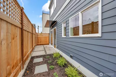 4050 32nd Avenue W, Seattle, WA 98199 - Photo 23