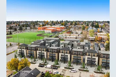 9223 B Densmore Avenue N, Seattle, WA 98103 - Photo 15