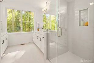 13468 (Hs 9) NE 112th Pl, Redmond, WA 98052 - Photo 17