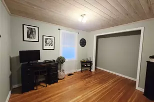 1811 E 3rd St, Port Angeles, WA 98362 - Photo 11