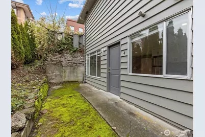 7132 47th Avenue SW, Seattle, WA 98136 - Photo 3