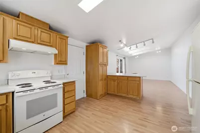 22309 SE 243rd Street #136, Maple Valley, WA 98038 - Photo 13