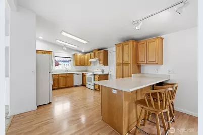 22309 SE 243rd Street #136, Maple Valley, WA 98038 - Photo 15