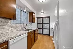 8516 196th Street SW, Edmonds, WA 98026 - Photo 9