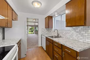 8516 196th Street SW, Edmonds, WA 98026 - Photo 13