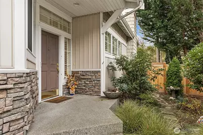 120 Newport Way NW #16, Issaquah, WA 98027 - Photo 3