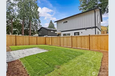 9017 Dibble Avenue NW, Seattle, WA 98117 - Photo 29