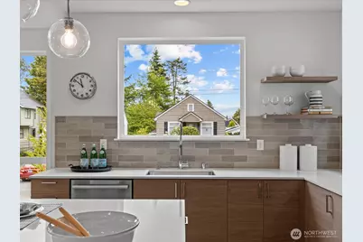 9017 Dibble Avenue NW, Seattle, WA 98117 - Photo 15