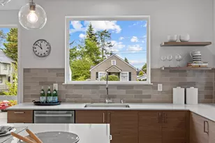 9017 Dibble Ave NW, Seattle, WA 98117 - Photo 15