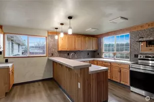 393 Flora Pl, Forks, WA 98331 - Photo 11