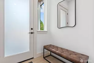 10811 24th Ave NE, Seattle, WA 98125 - Photo 5