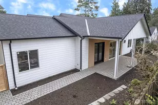 10811 24th Ave NE, Seattle, WA 98125 - Photo 13