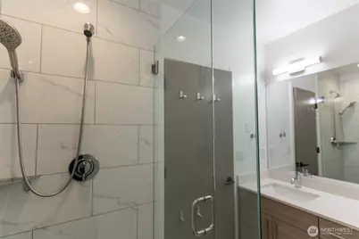 9030 18th Avenue SW #B, Seattle, WA 98106 - Photo 15