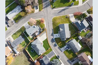 1403 W Cherry Avenue, Selah, WA 98942 - Photo 5