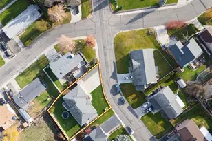 1403 W Cherry Ave, Selah, WA 98942 - Photo 5