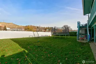 1403 W Cherry Ave, Selah, WA 98942 - Photo 9