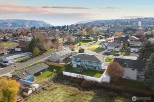 1403 W Cherry Ave, Selah, WA 98942 - Photo 7