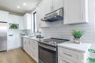 1019 Sturgus Ave S, Seattle, WA 98144 - Photo 9