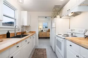 1412 E Berniece St, Mount Vernon, WA 98274 - Photo 11