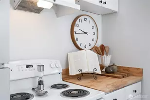 1412 E Berniece St, Mount Vernon, WA 98274 - Photo 9