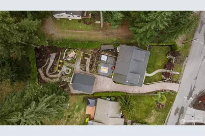375 Glengarry Drive, Camano Island, WA 98282 - Photo 39