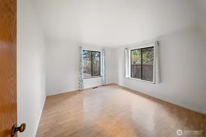 6025 Boulevard Loop SE, Olympia, WA 98501 - Photo 19