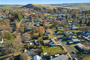 310 W 5th St, Waitsburg, WA 99361 - Photo 39