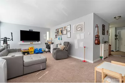 7919 Wallingford Avenue N, Seattle, WA 98103 - Photo 17