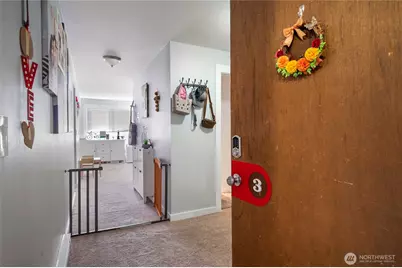 7919 Wallingford Avenue N, Seattle, WA 98103 - Photo 15