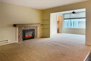 22215 6th Ave S, Des Moines, WA 98198 - Photo 3