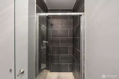 23410 18th Avenue S #F101, Des Moines, WA 98198 - Photo 25