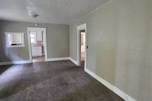 700 6 Street S, Kelso, WA 98626 - Photo 3