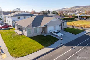 410 /412 NE 3rd Ave, Ephrata, WA 98823 - Photo 3