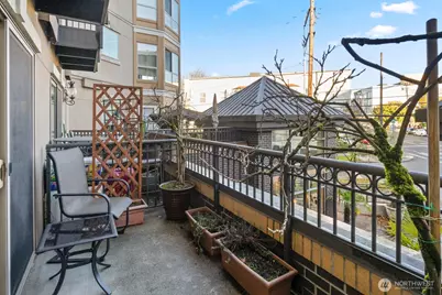 1125 E Olive Street #212, Seattle, WA 98122 - Photo 19