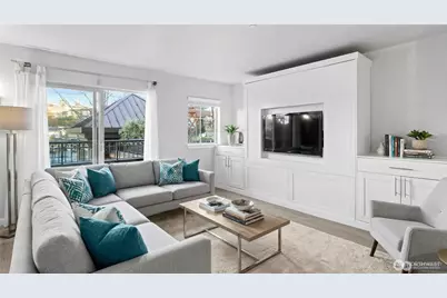 1125 E Olive Street #212, Seattle, WA 98122 - Photo 3