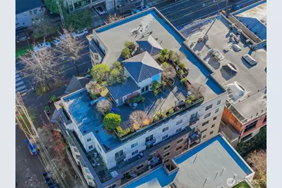 1125 E Olive Street #212, Seattle, WA 98122 - Photo 29