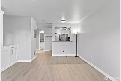 1125 E Olive Street #212, Seattle, WA 98122 - Photo 9