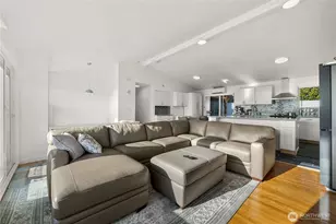 304 S 213th St, Des Moines, WA 98198 - Photo 11