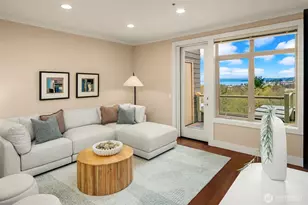 71 Pine St, Edmonds, WA 98020 - Photo 9