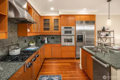 71 Pine Street #302, Edmonds, WA 98020 - Photo 5